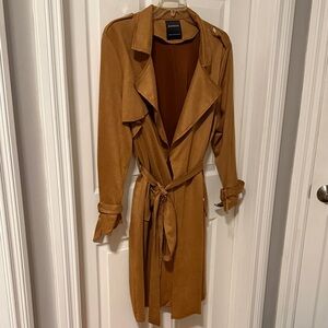 NWT BloomChic Tan Trench Coat. Size 18-20.